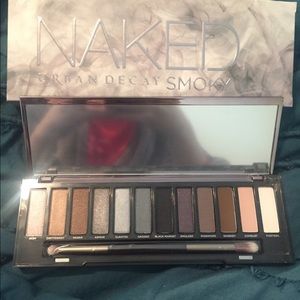 Naked Smokey Eye Pallet